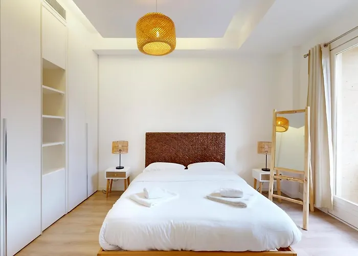 Aparthotel Loft Victor Hugo 73 Fshh 3*